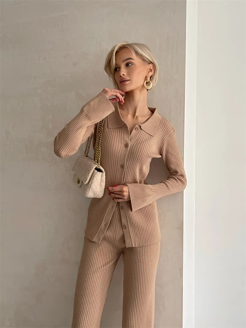 חליפת סריג מחוייטת- קיקי